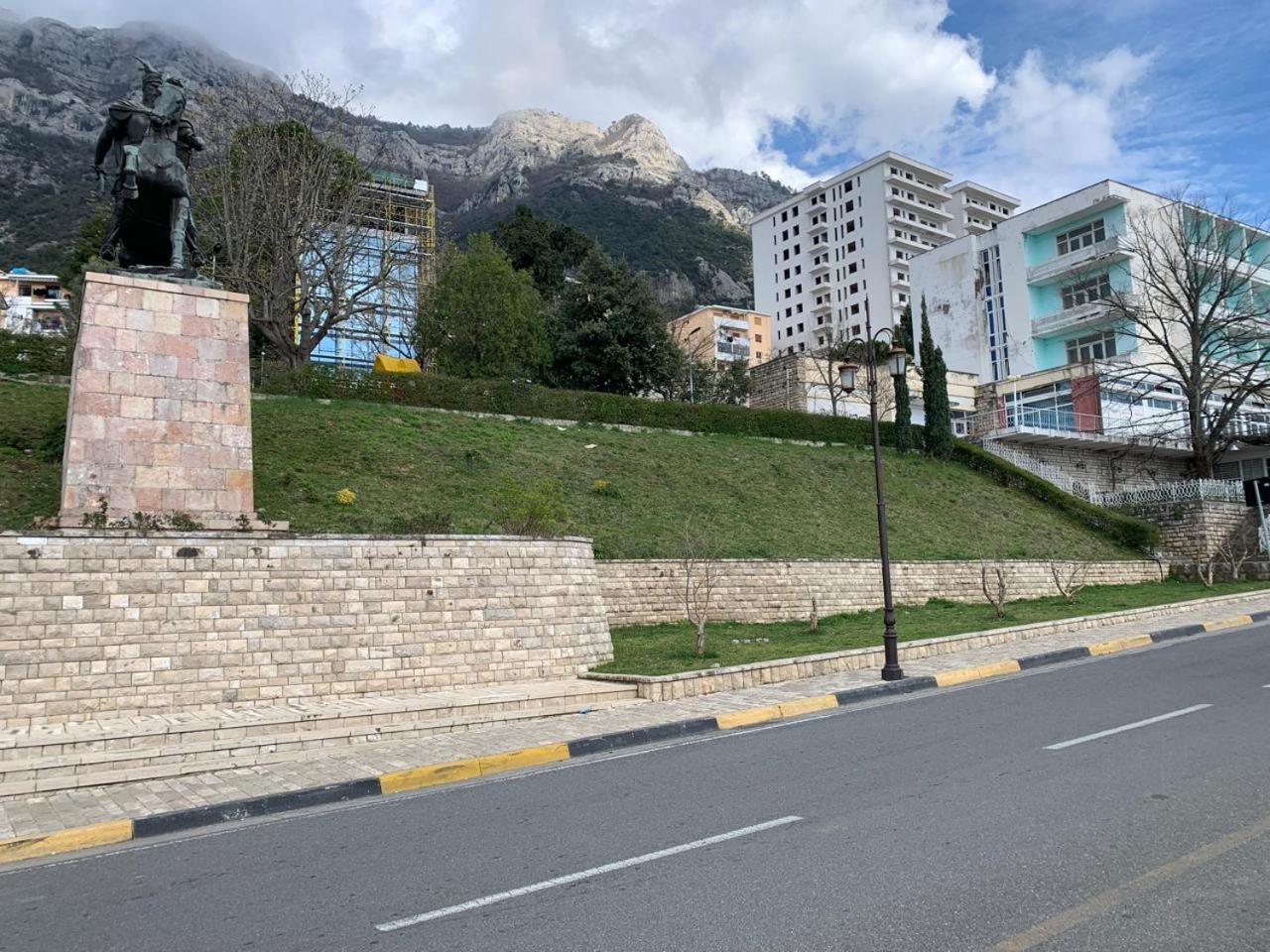 Kruja Shared Apartment Ngoại thất bức ảnh